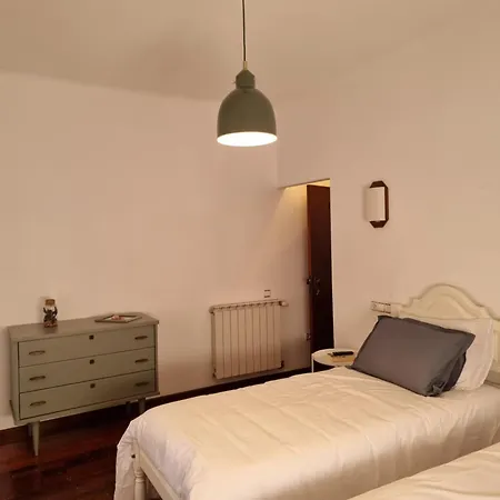 Nocleg ze śniadaniem Alojamento Romano *