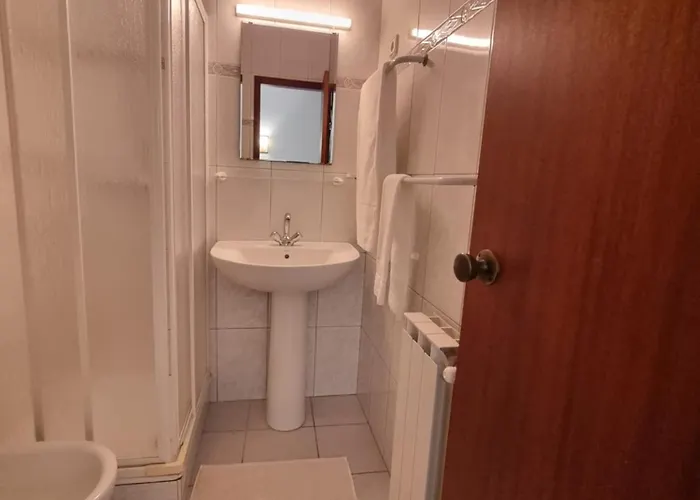 Bed & Breakfast Alojamento Romano *